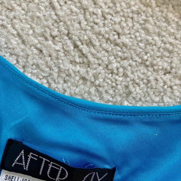 Beautiful turquoise sequinned dress 👗 - Picture 6 of 6